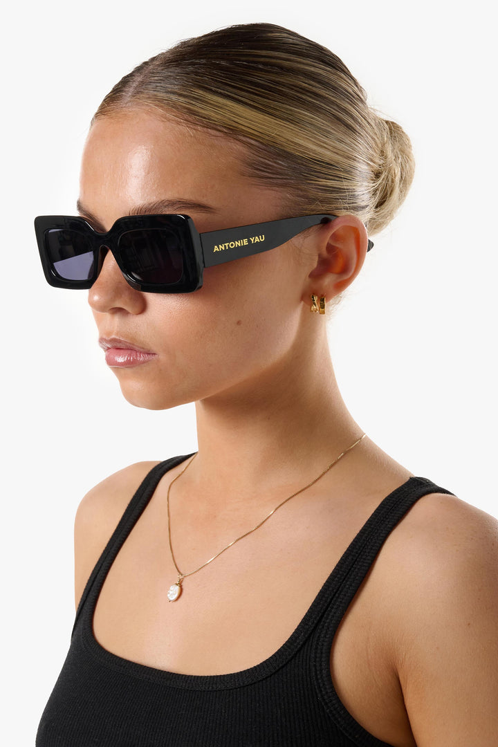 'CONSTANCE' BLACK