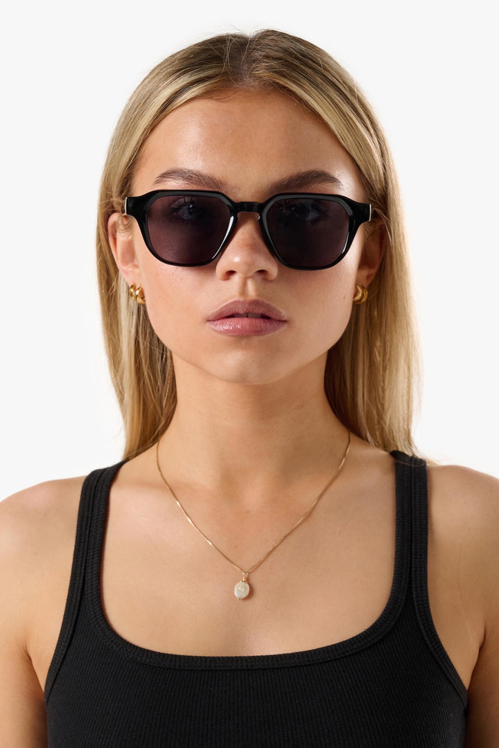 'CARTER' BLACK